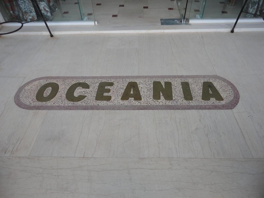 Oceania Hotel Karfás Eksteriør billede