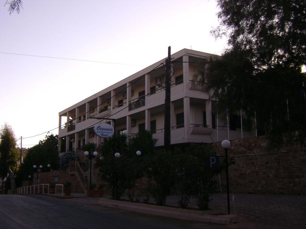 Oceania Hotel Karfás Eksteriør billede